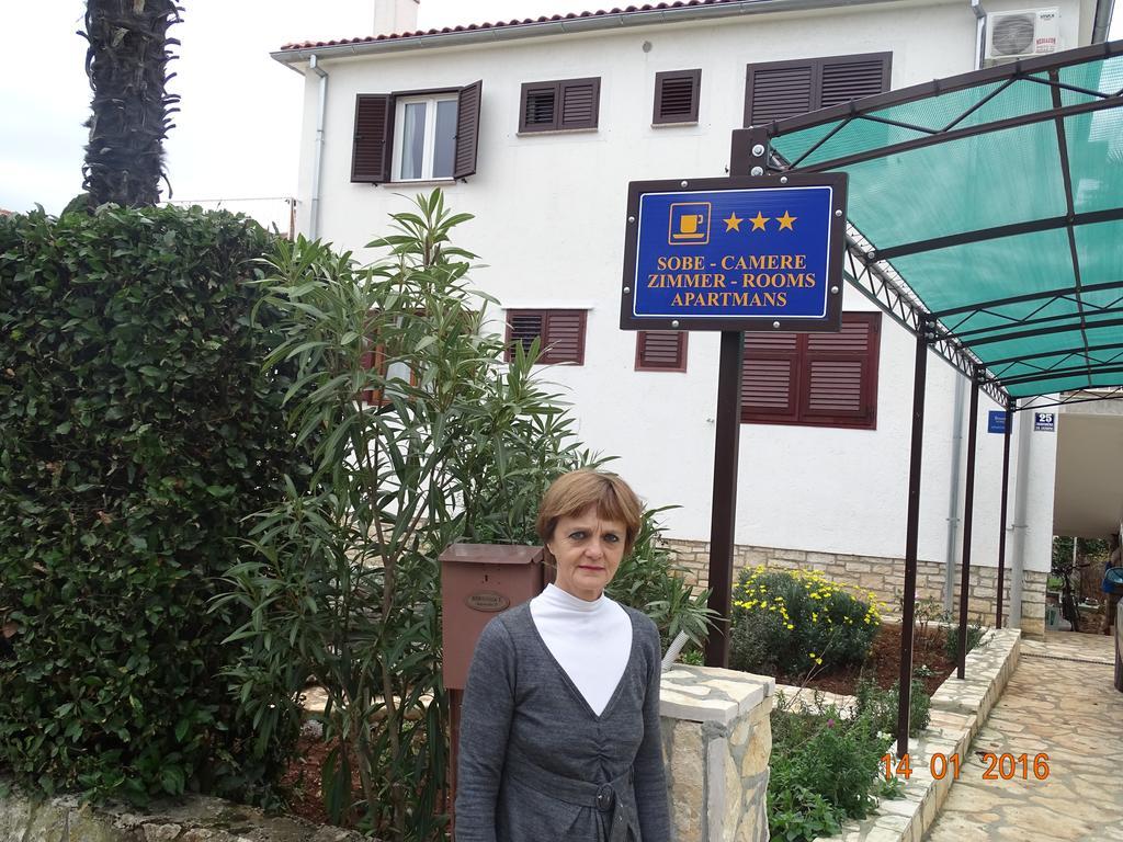 Guest House Ab Adria Home Rovigno Esterno foto