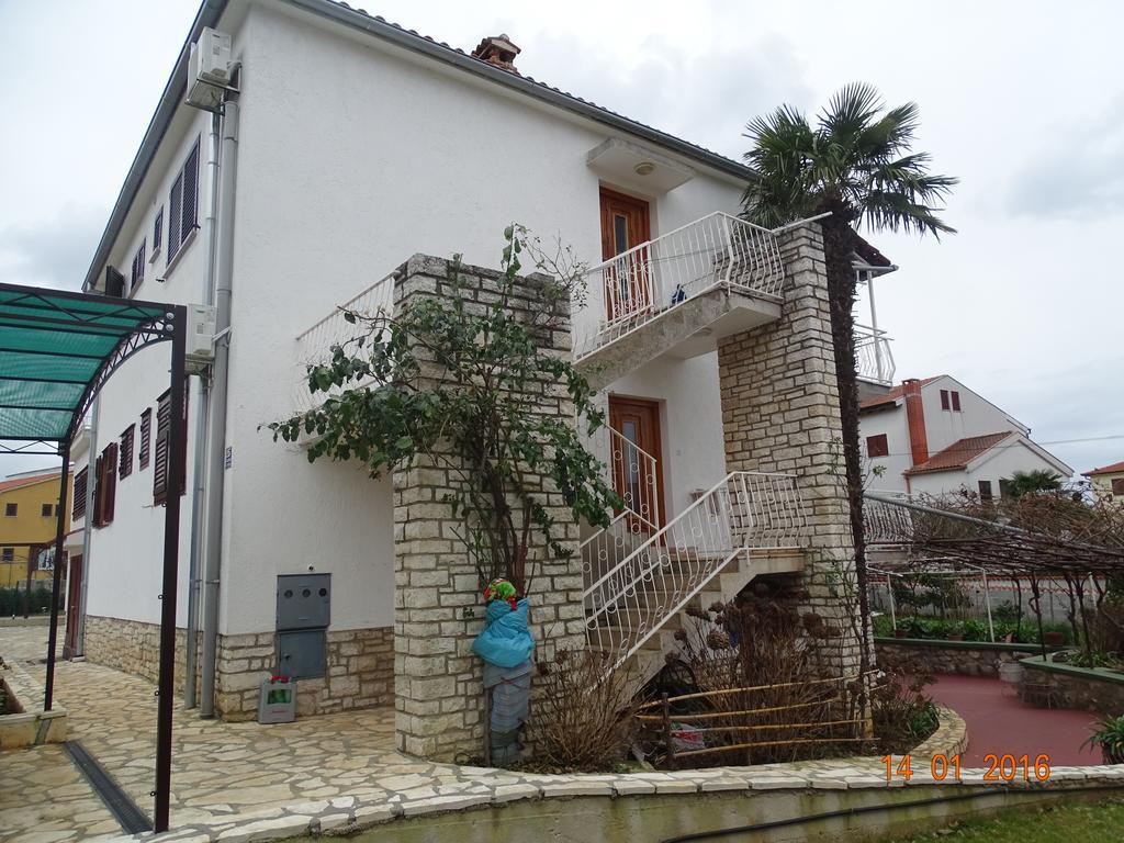 Guest House Ab Adria Home Rovigno Esterno foto